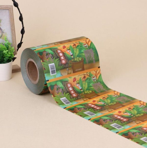 snack packaging with resealable zipper